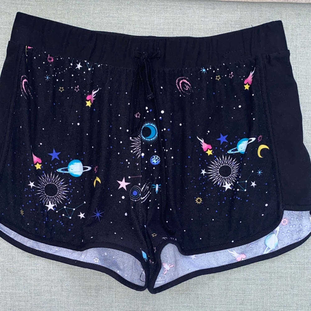 Black Cosmic Planet Print Lounge Shorts